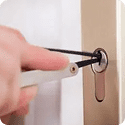 Emergency<br />
Lockout